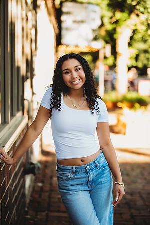 M (21 of 81)