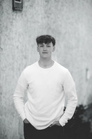 R (4 of 190)