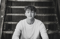 R (18 of 190)