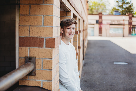 R (25 of 190)