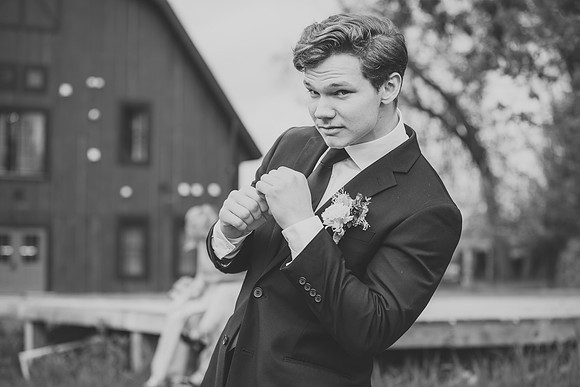 Logan (320)