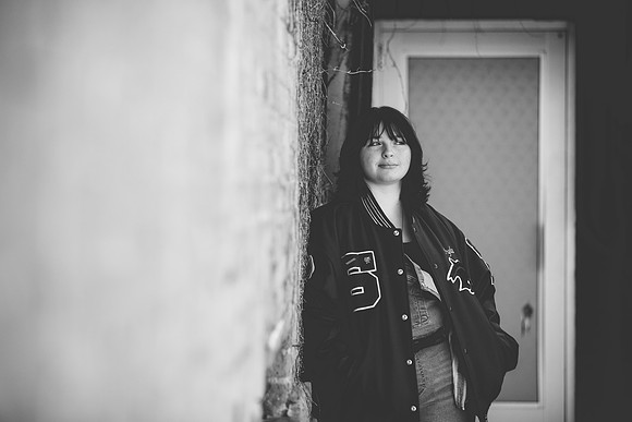 L (100 of 235)