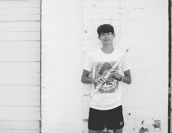 L (12 of 203)