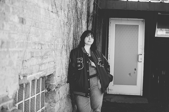 L (94 of 235)