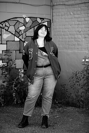 L (10 of 235)